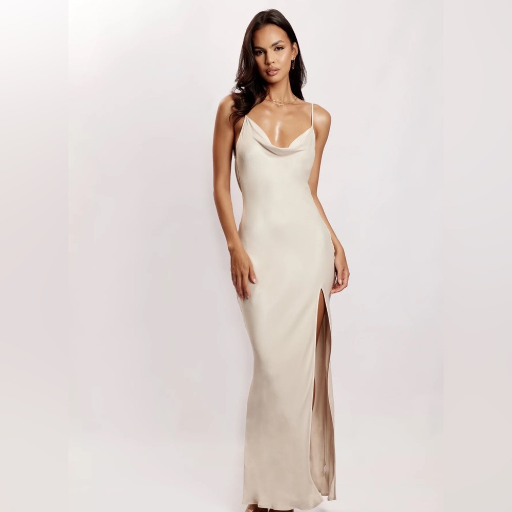Brand new- JADE dress by MESHKI
Cowl Neck Backless Maxi Dress- color: Bone